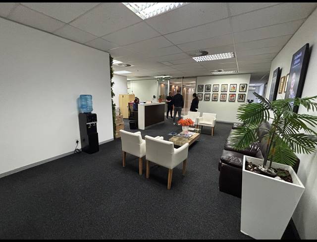 1,468M² OFFICE TO LET IN CAPE TOWN CITY CENTRE